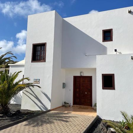 Villa Tropicana Playa Blanca  Buitenkant foto
