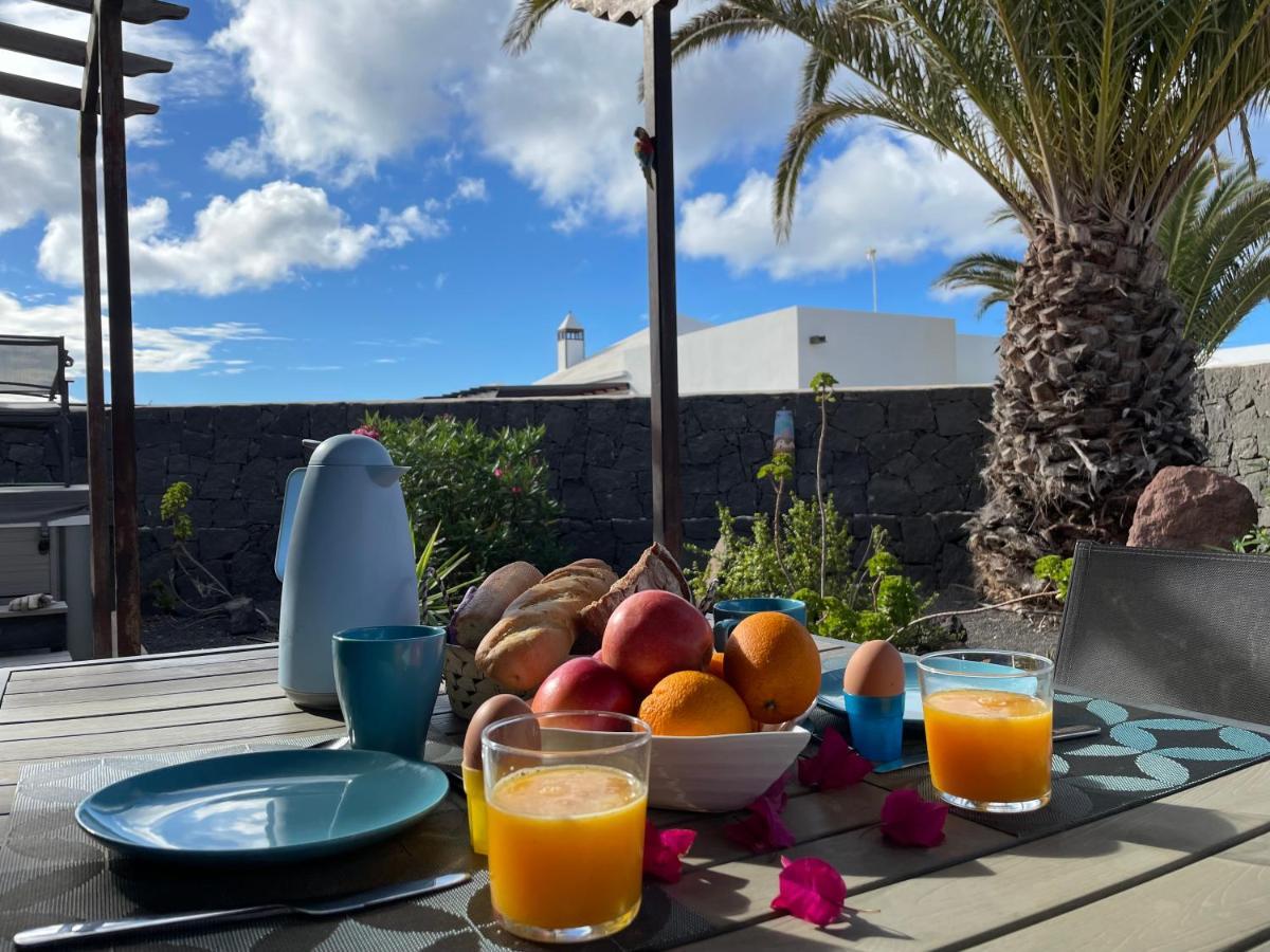 Villa Tropicana Playa Blanca  Buitenkant foto